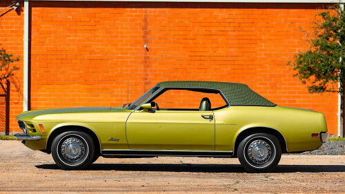 Mustang-Grande-1970_02.jpg
