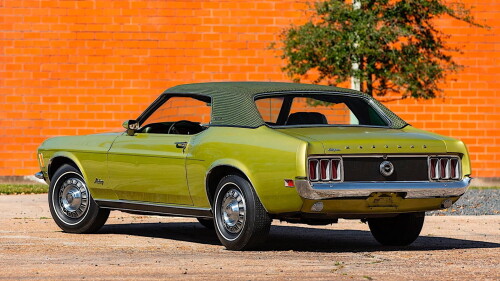 Mustang-Grande-1970_03.jpg