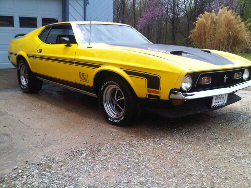 Mustang-Mach-1-01.jpg
