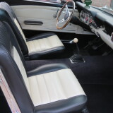 Ford-Mustang-1965-Fastback-Coupe-sieges-avant