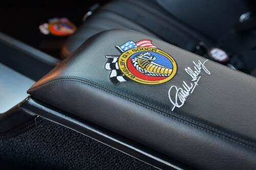 Appuie-coude-Mustang-shelby-gt500cr-coyote.jpg