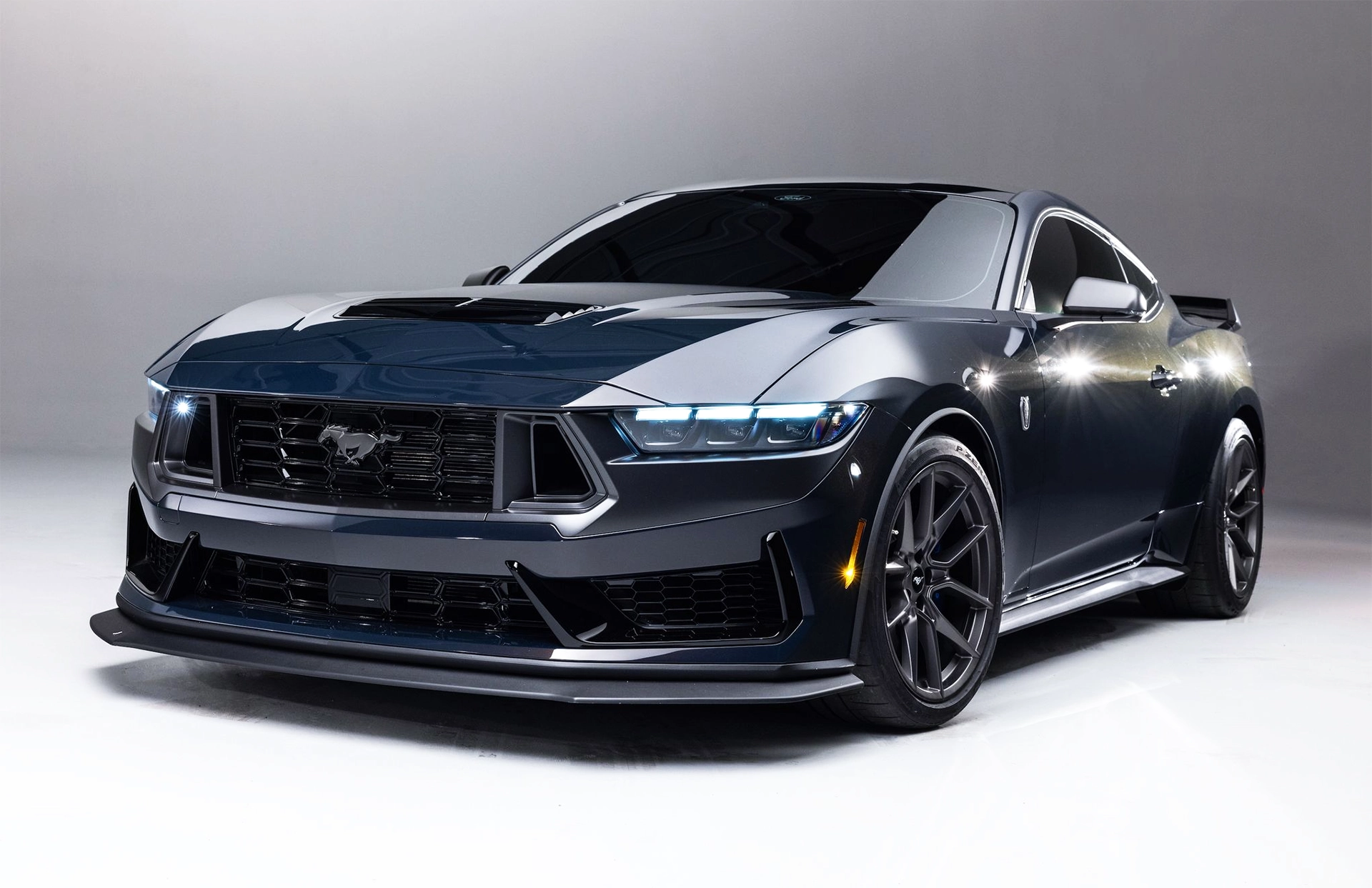 Nouvelle Ford Mustang Dark Horse 2023 : Insane !